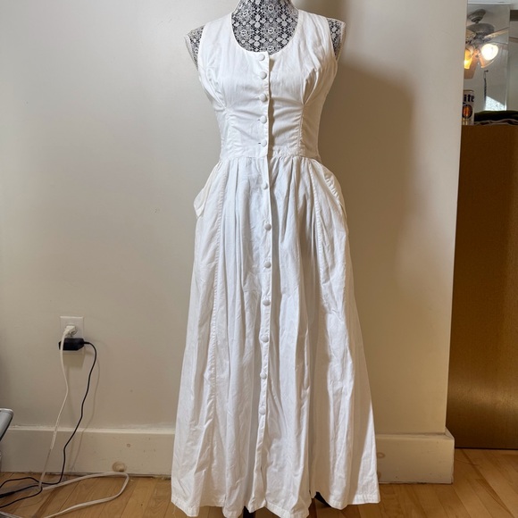 Living in Nature Loons Dresses & Skirts - Cottagecore midi dress white cotton sleeveless fitted bodice gathered skirt